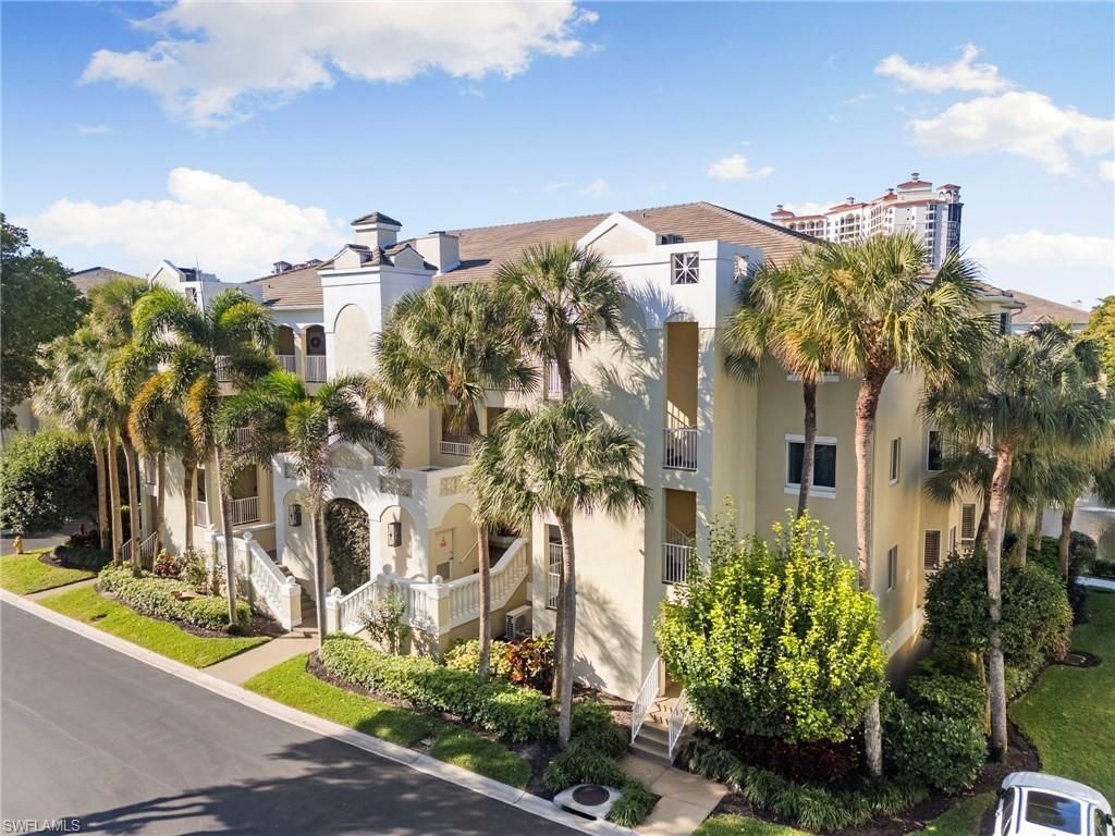 7670 Pebble Creek Cir, Unit 103, Naples, FL 34108 Photo