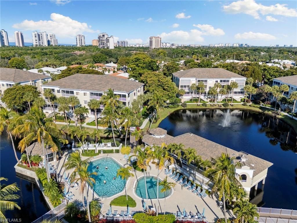 7670 Pebble Creek Cir, Unit 103, Naples, FL 34108 Photo