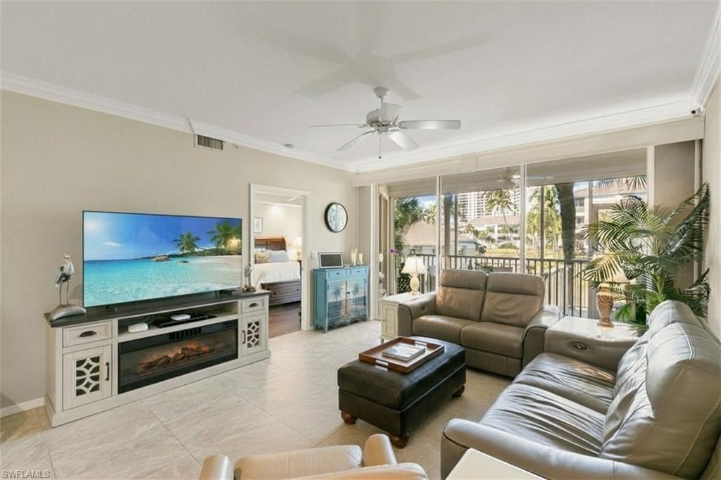 7670 Pebble Creek Cir, Unit 103, Naples, FL 34108 Photo