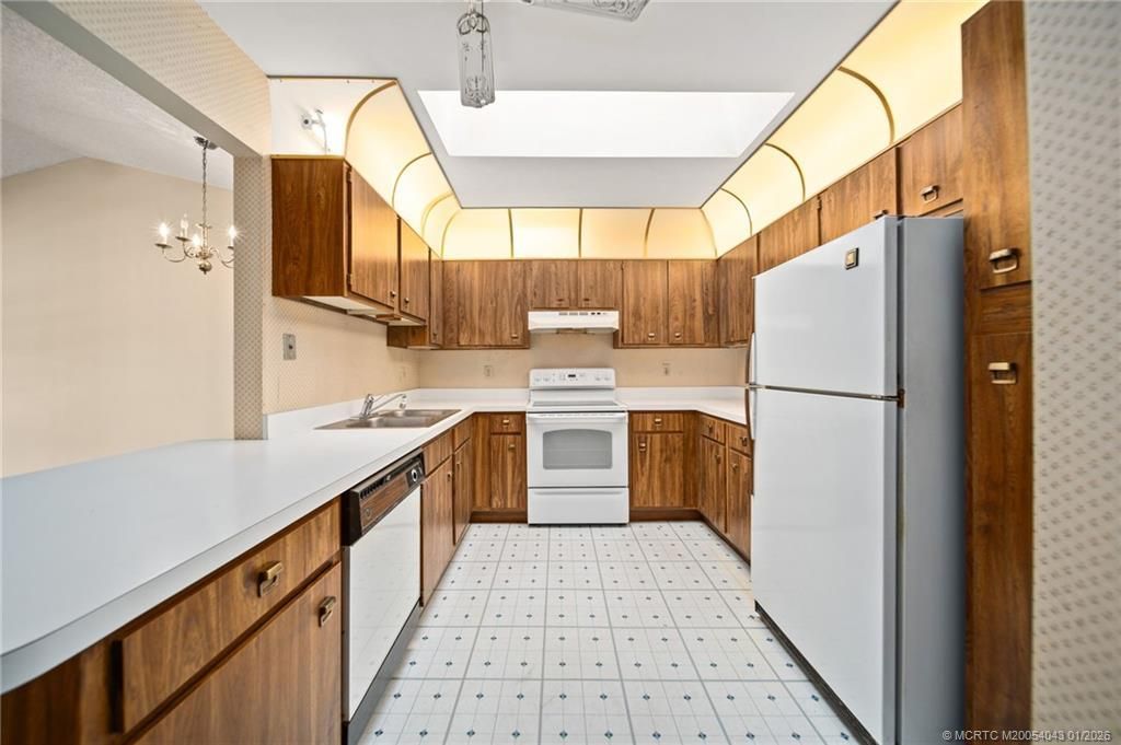 9095 SE Hobe Ridge Avenue, Hobe Sound, FL 33455 Photo