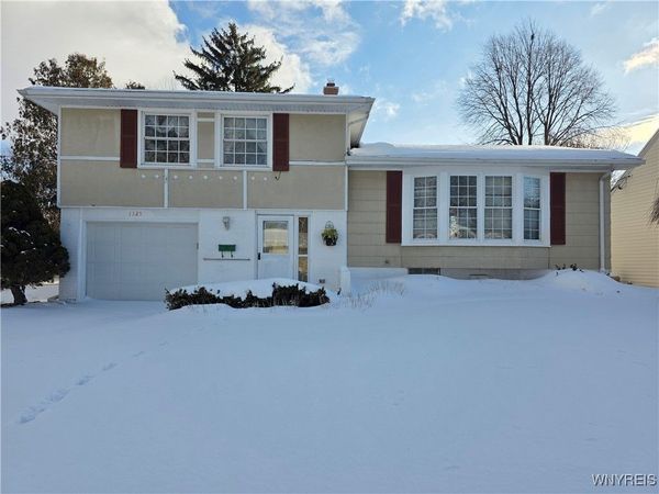 1325 Brookfield Drive, North Tonawanda, NY 14120