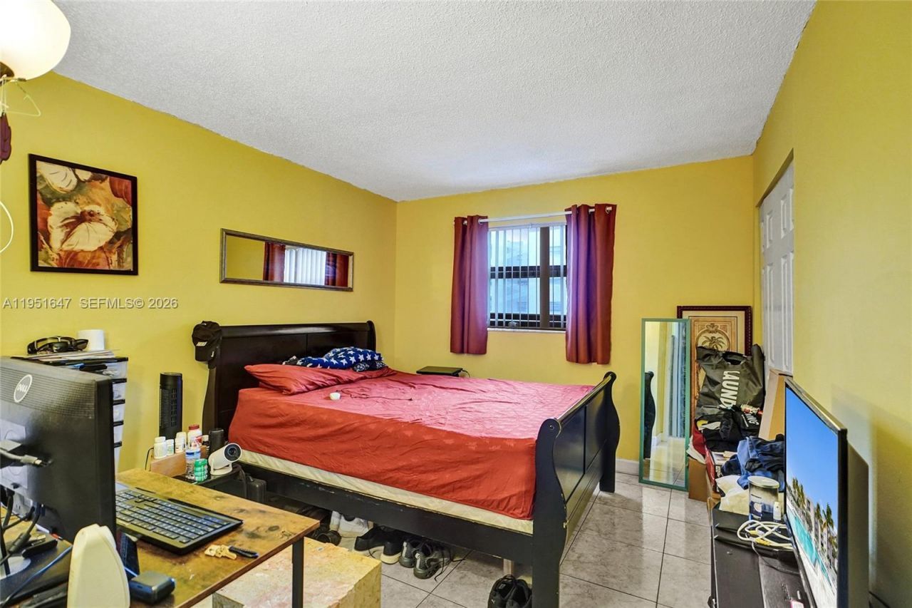 8145 NW 7th St, Unit 315, Miami, FL 33126 Photo