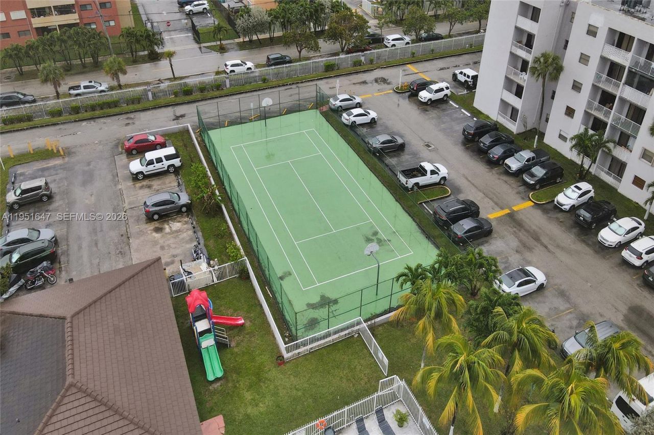 8145 NW 7th St, Unit 315, Miami, FL 33126 Photo