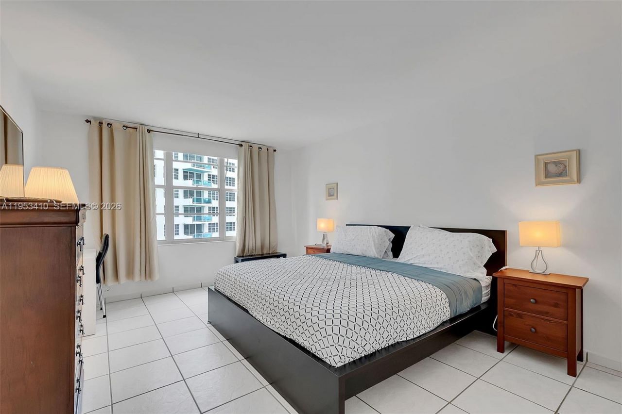 5151 Collins Ave , Unit 729, Miami Beach, FL 33140 Photo