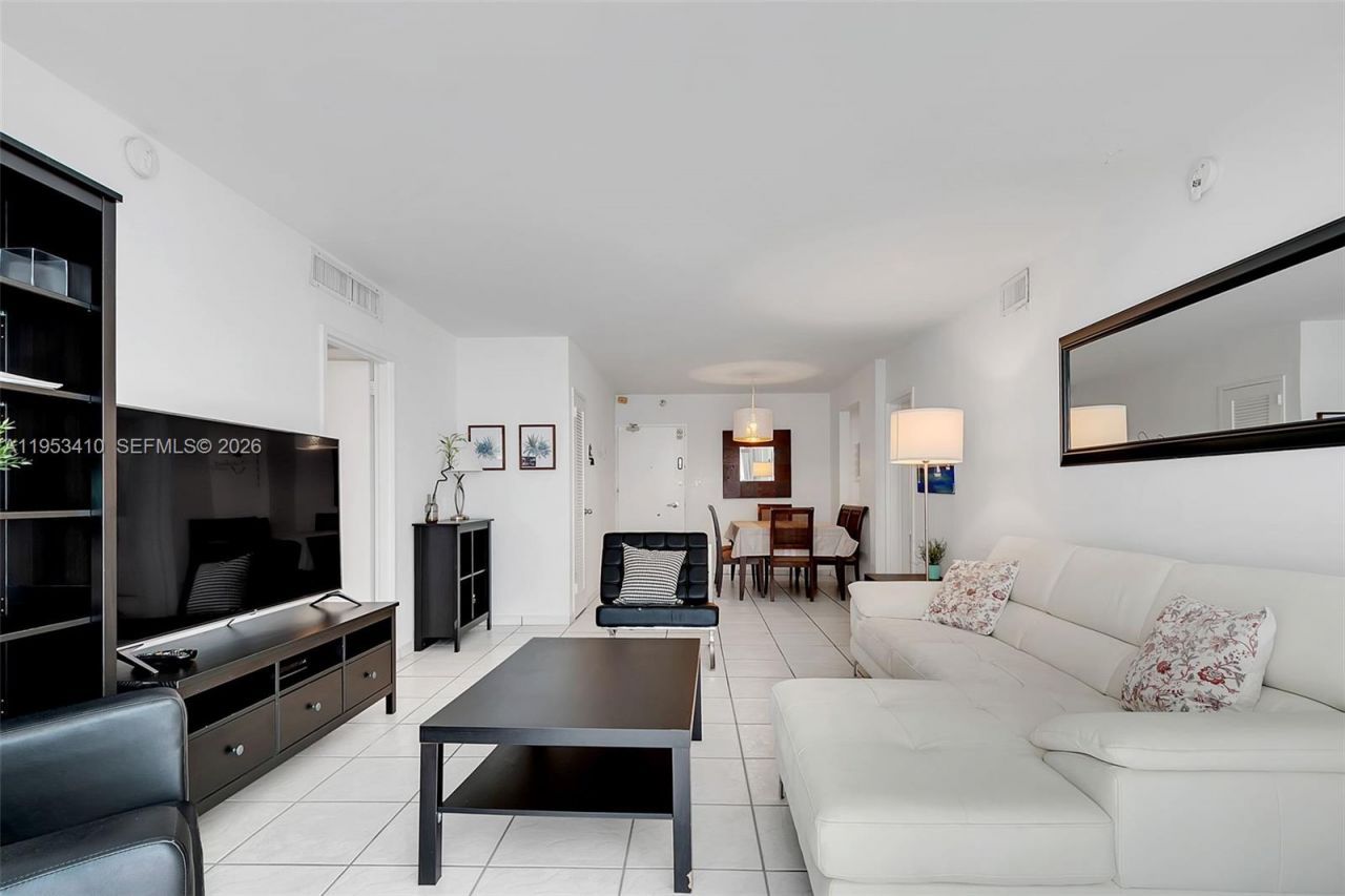 5151 Collins Ave , Unit 729, Miami Beach, FL 33140 Photo