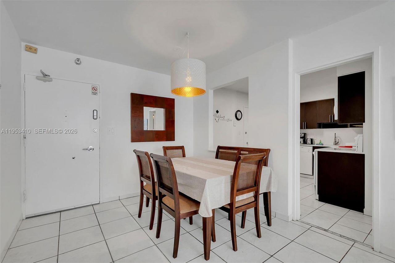 5151 Collins Ave , Unit 729, Miami Beach, FL 33140 Photo