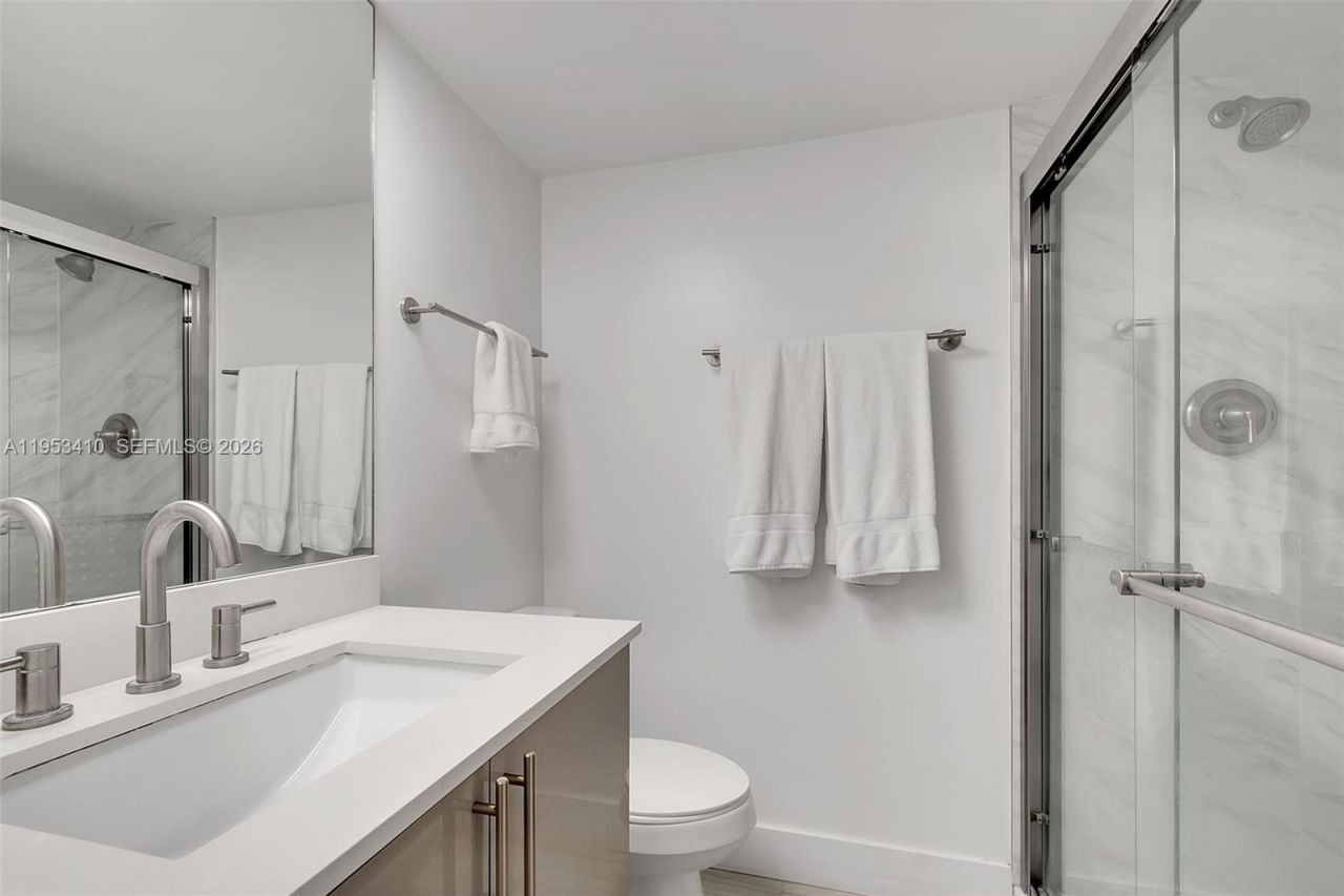 5151 Collins Ave , Unit 729, Miami Beach, FL 33140 Photo