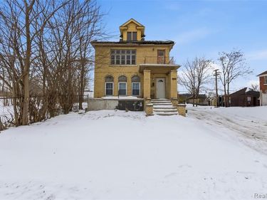 2952 Elmhurst Street, Detroit, MI 48206