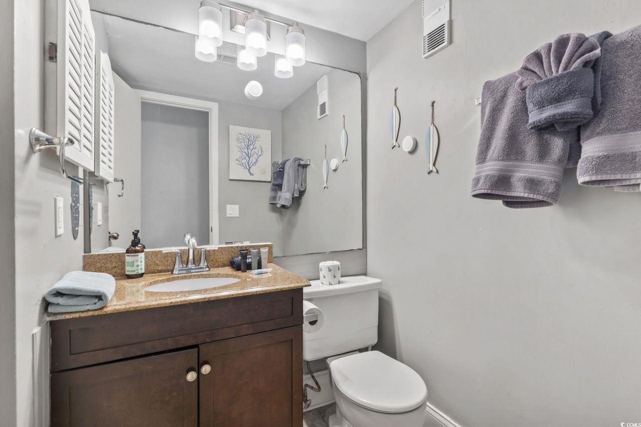 9400 Shore Dr. Photo 15