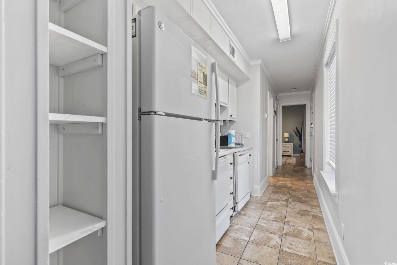 9400 Shore Dr. Photo 4