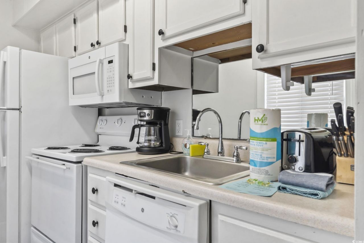 9400 Shore Dr. Photo 5