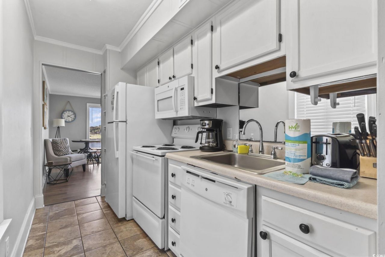 9400 Shore Dr. Photo 6