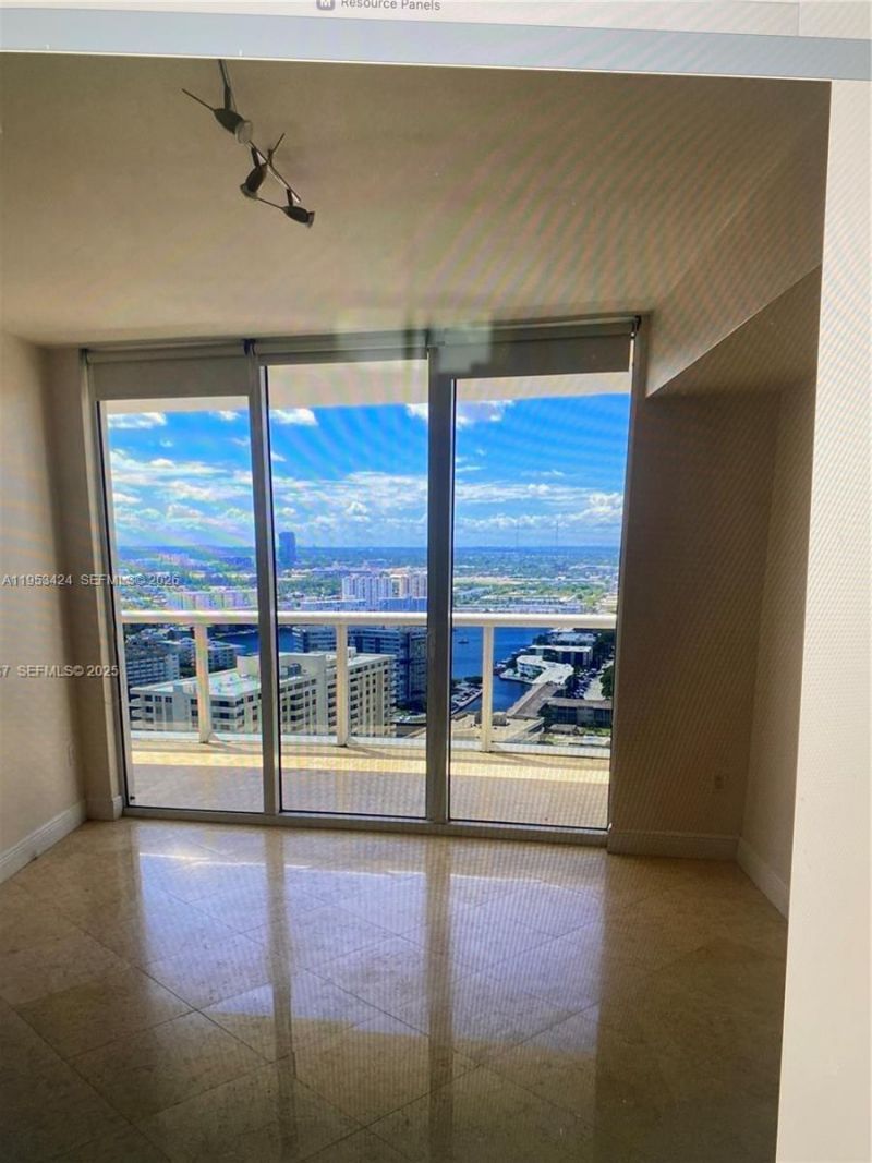 1800 S Ocean Dr , Unit 2909, Hallandale Beach, FL 33009 Photo