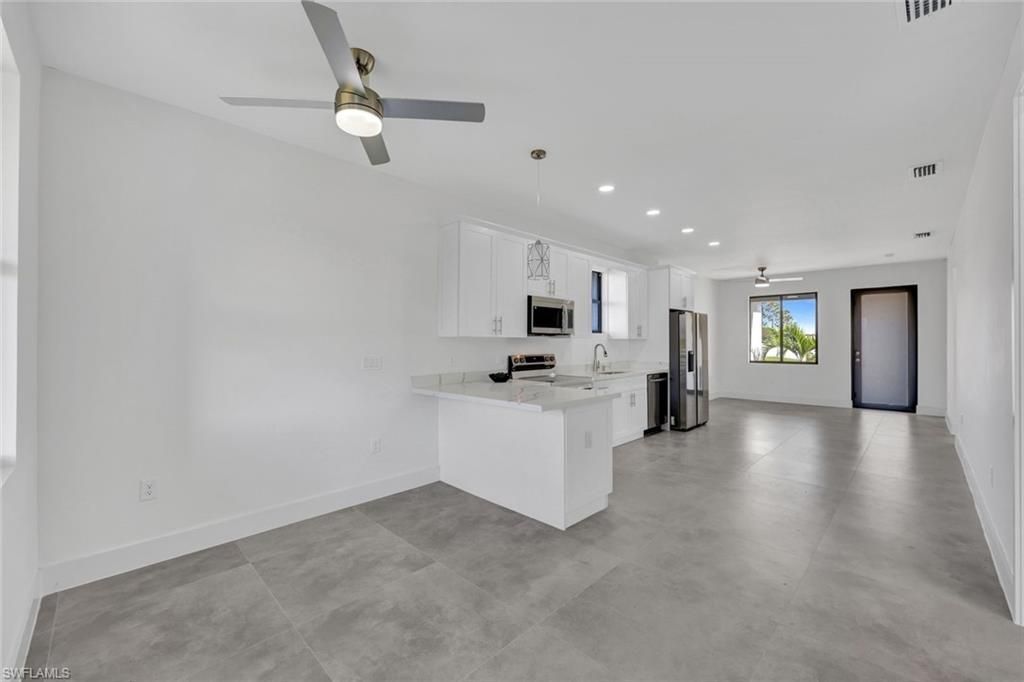 312 Progress Ave, Lehigh Acres, FL 33974 Photo