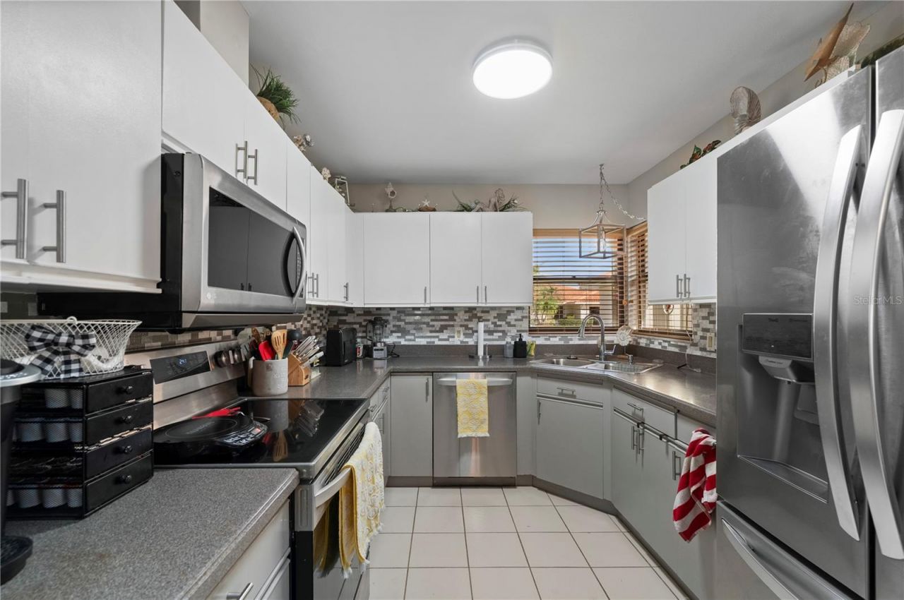 11365 SW Essex Drive, Lake Suzy, FL 34269 Photo