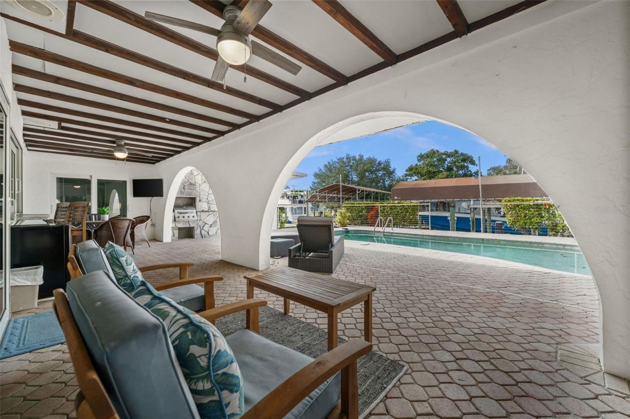 2129 W Tobago Circle, Fort Myers, FL 33905 Photo