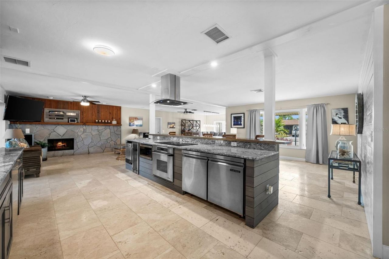 2129 W Tobago Circle, Fort Myers, FL 33905 Photo