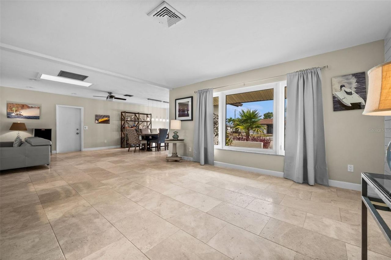 2129 W Tobago Circle, Fort Myers, FL 33905 Photo