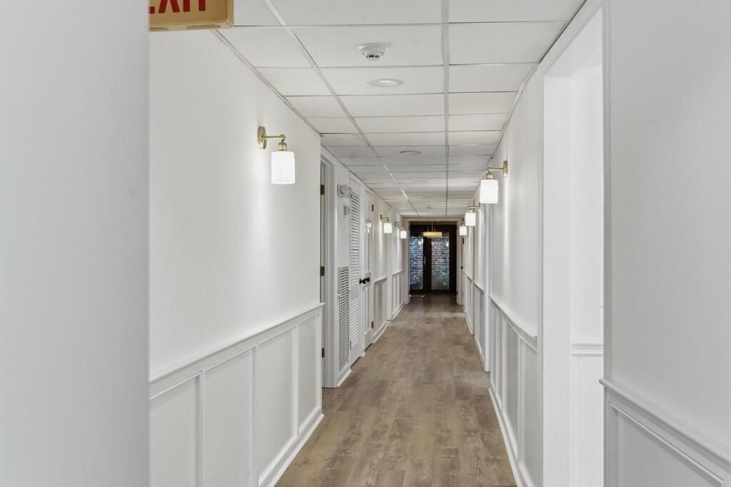 61 Broad Street Photo 15