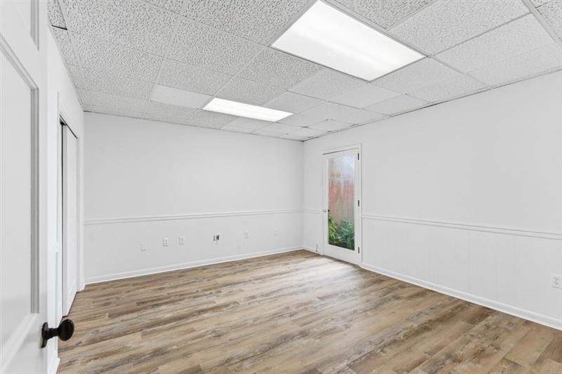 61 Broad Street Photo 16