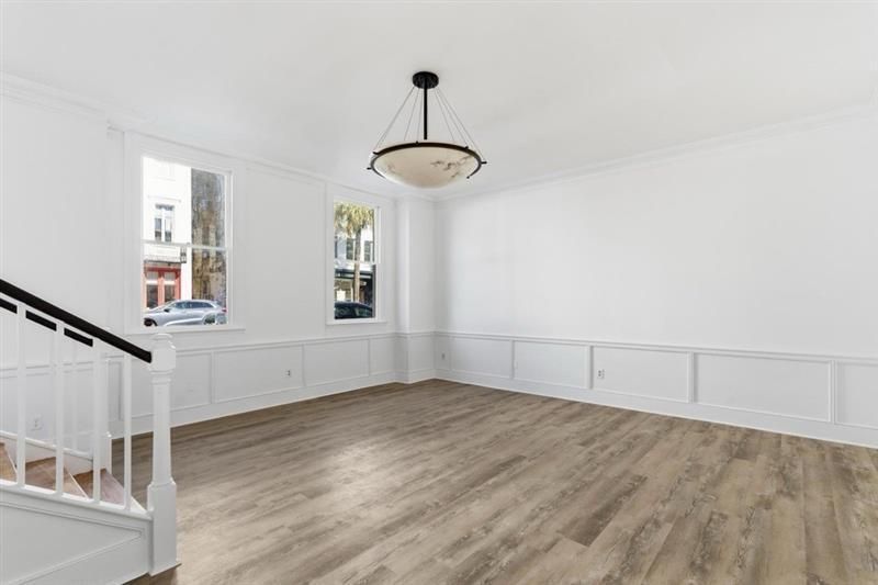 61 Broad Street Photo 27