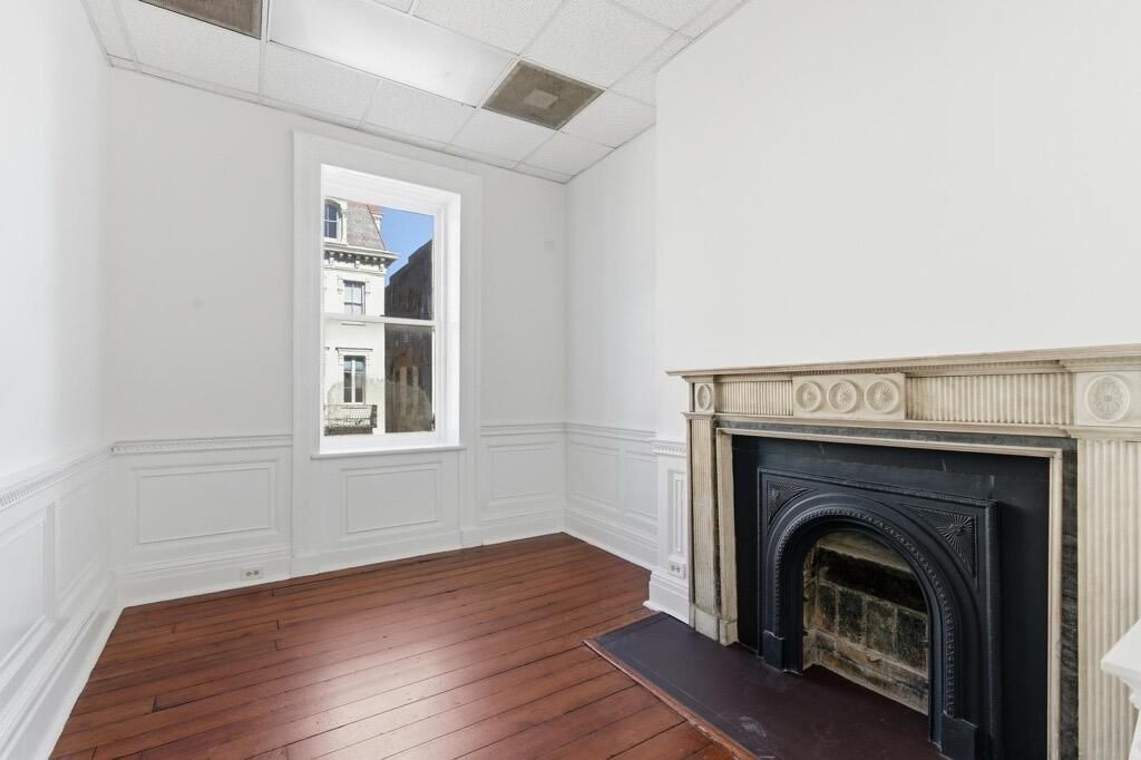 61 Broad Street Photo 6