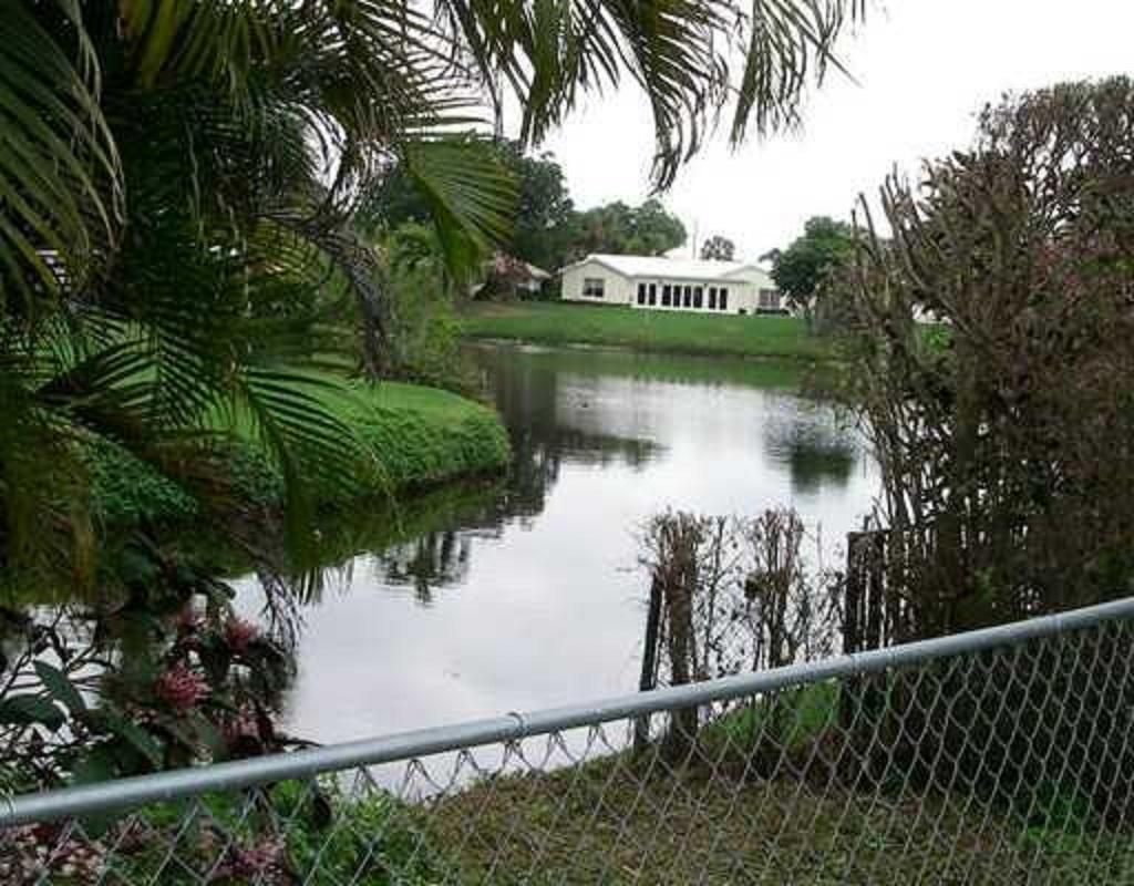 254 NW 11th Avenue, Boca Raton, FL 33486 Photo