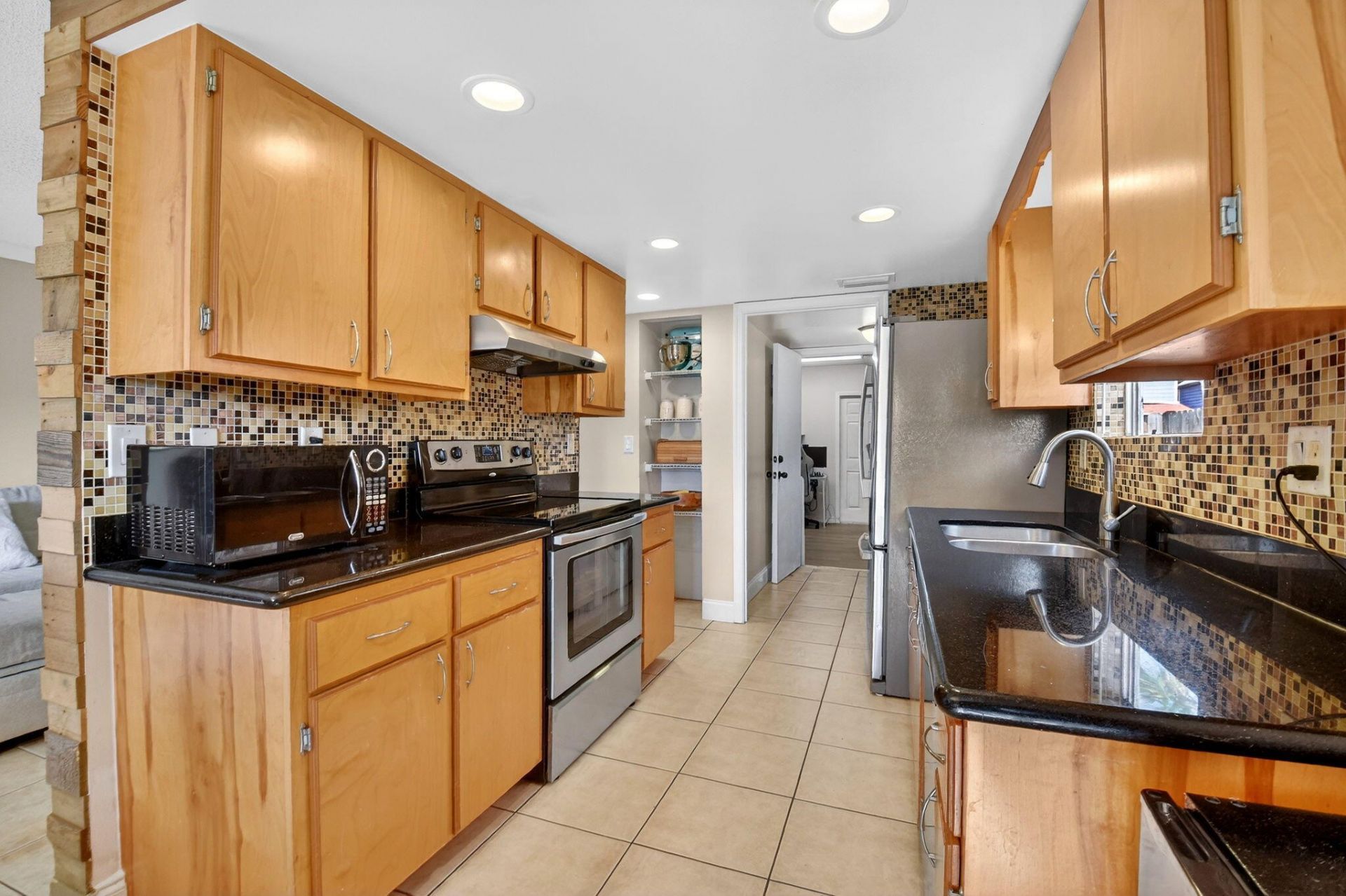 5812 Thisledown Court, West Palm Beach, FL 33415 Photo