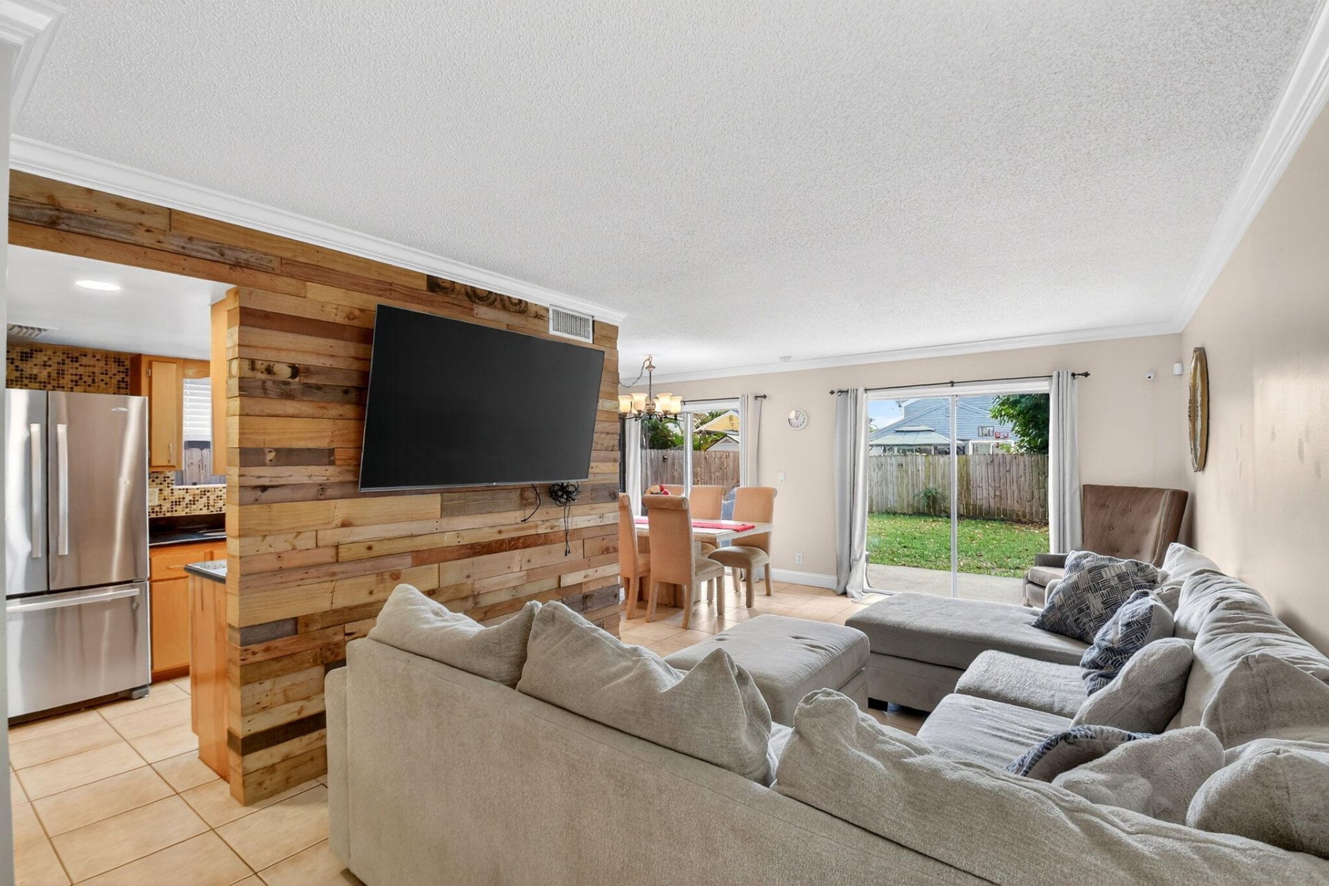 5812 Thisledown Court, West Palm Beach, FL 33415 Photo