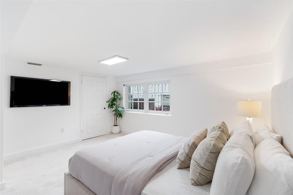 1900 Admirals Way, Fort Lauderdale, FL 33316 Photo