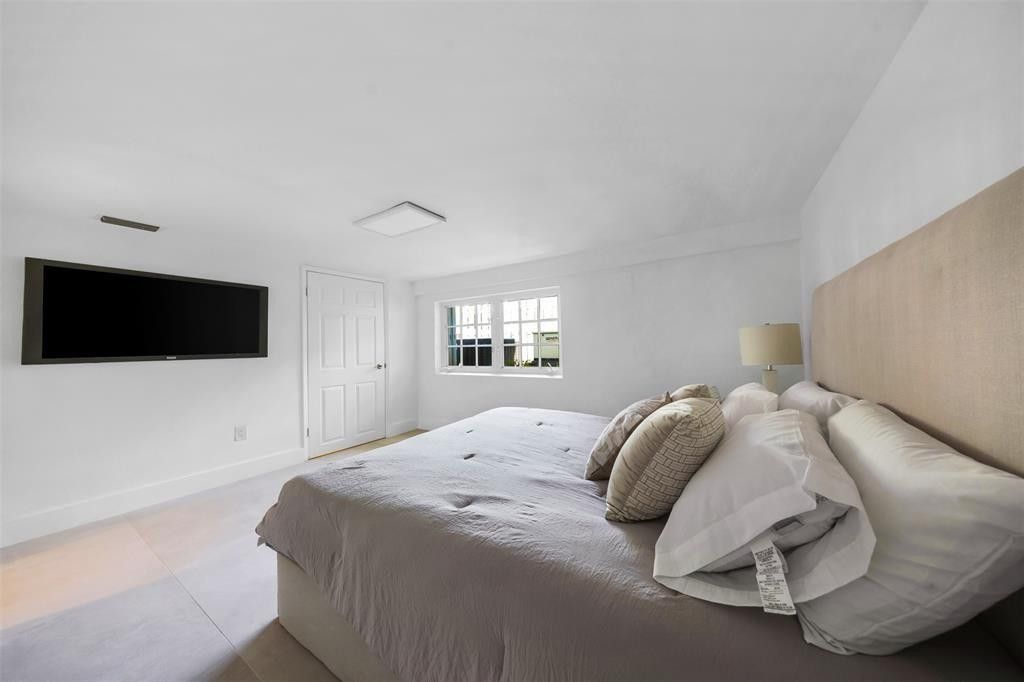 1900 Admirals Way, Fort Lauderdale, FL 33316 Photo