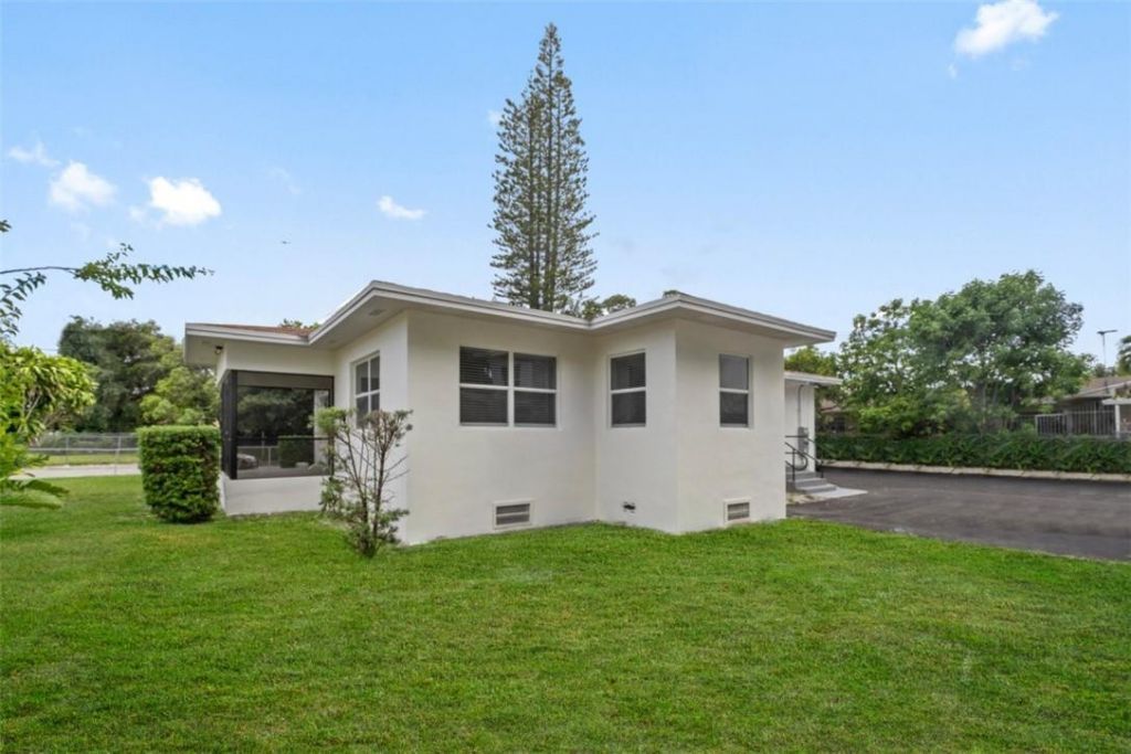 1219 NW 33rd Street, Unit A, Miami, FL 33142 Photo