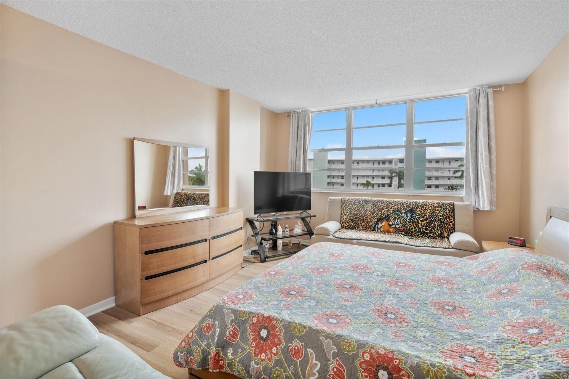 3161 S Ocean Drive, Unit 409, Hallandale Beach, FL 33009 Photo