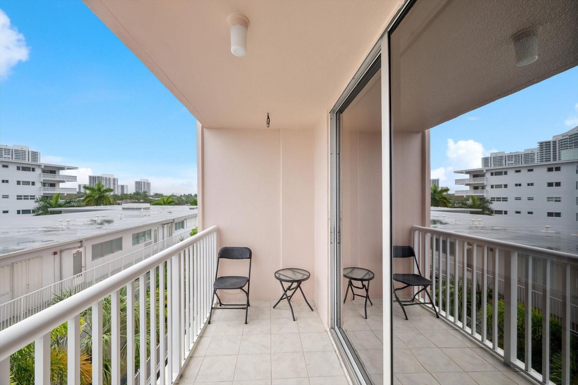 3161 S Ocean Drive, Unit 409, Hallandale Beach, FL 33009 Photo