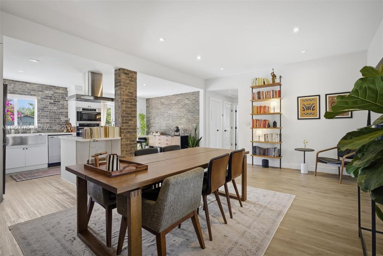 565 South Dr, Miami Springs, FL 33166 Photo