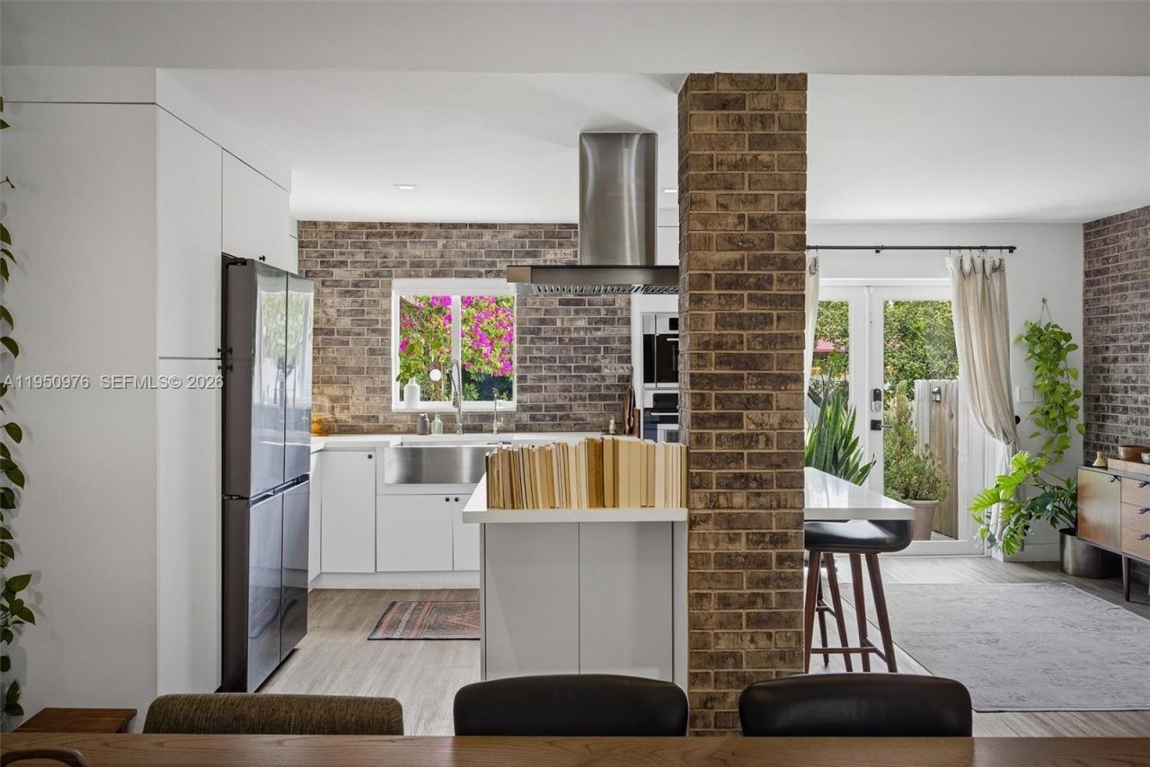 565 South Dr, Miami Springs, FL 33166 Photo