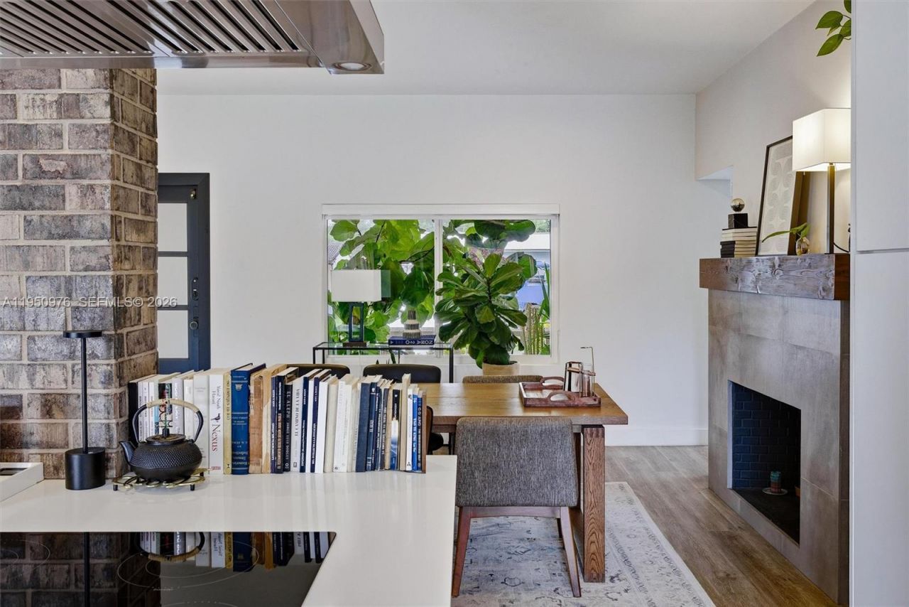 565 South Dr, Miami Springs, FL 33166 Photo