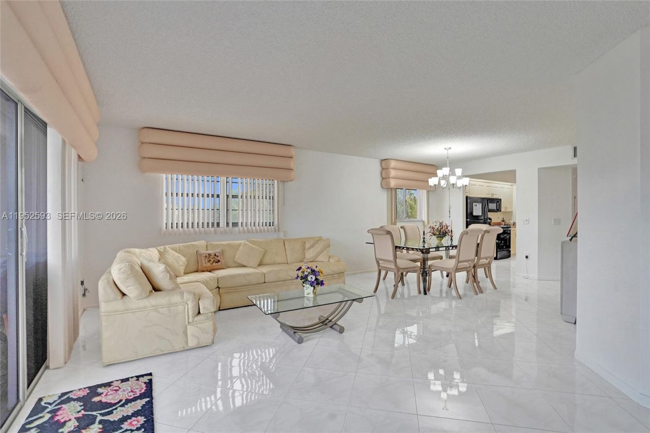 12955 SW 16th Ct, Unit 314M, Pembroke Pines, FL 33027 Photo