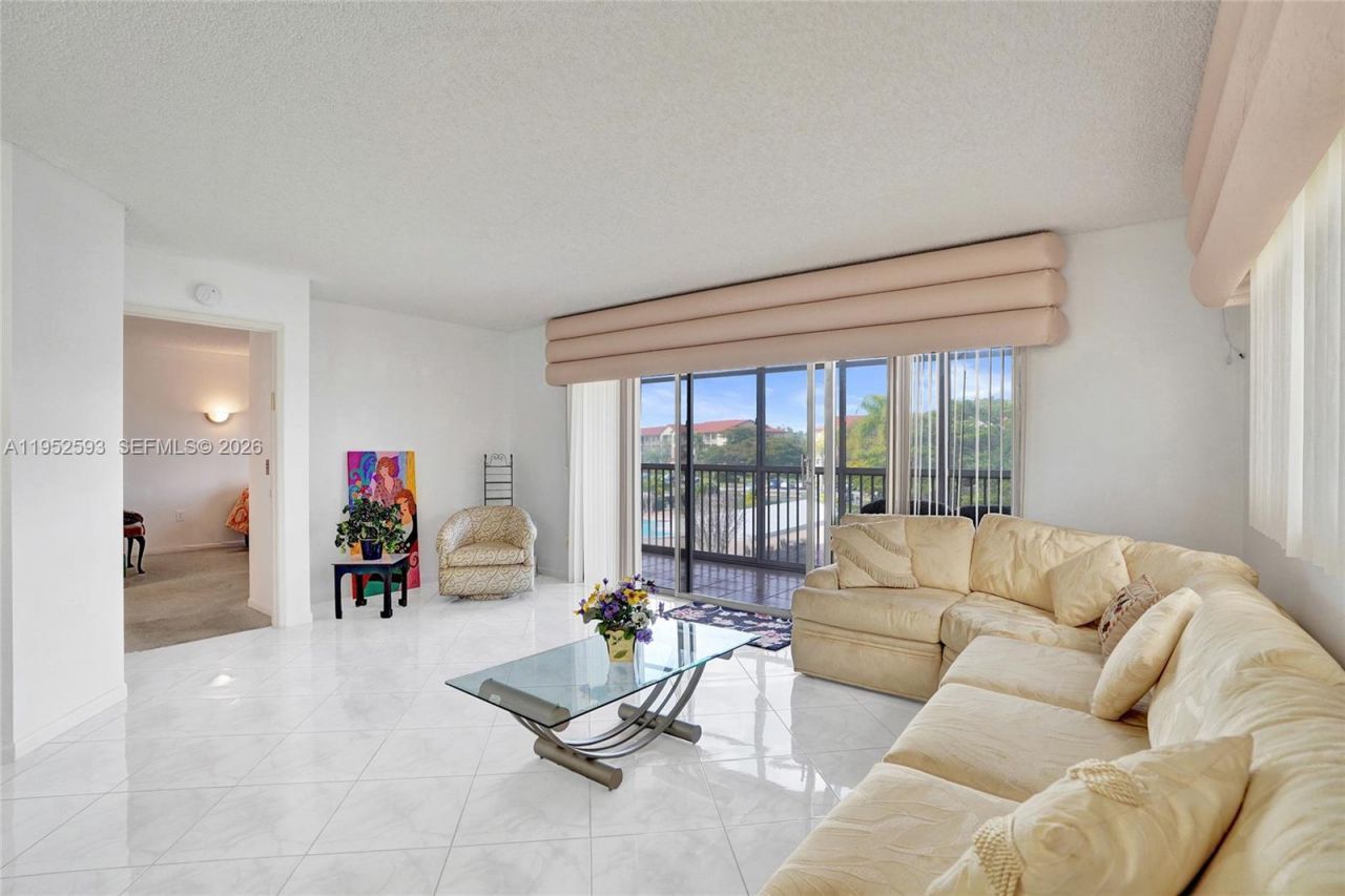 12955 SW 16th Ct, Unit 314M, Pembroke Pines, FL 33027 Photo