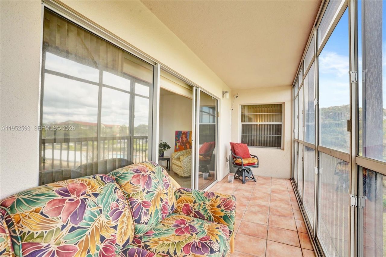 12955 SW 16th Ct, Unit 314M, Pembroke Pines, FL 33027 Photo