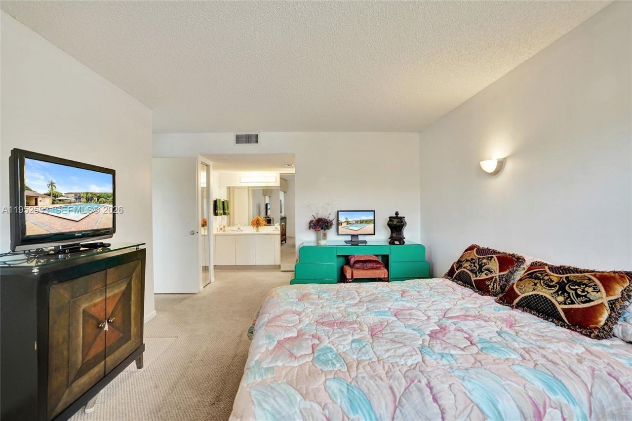 12955 SW 16th Ct, Unit 314M, Pembroke Pines, FL 33027 Photo