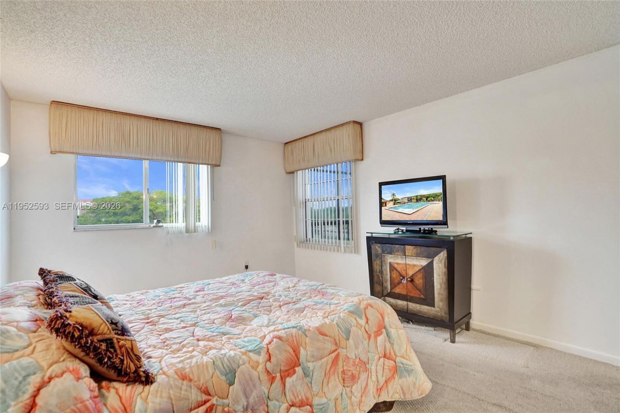 12955 SW 16th Ct, Unit 314M, Pembroke Pines, FL 33027 Photo