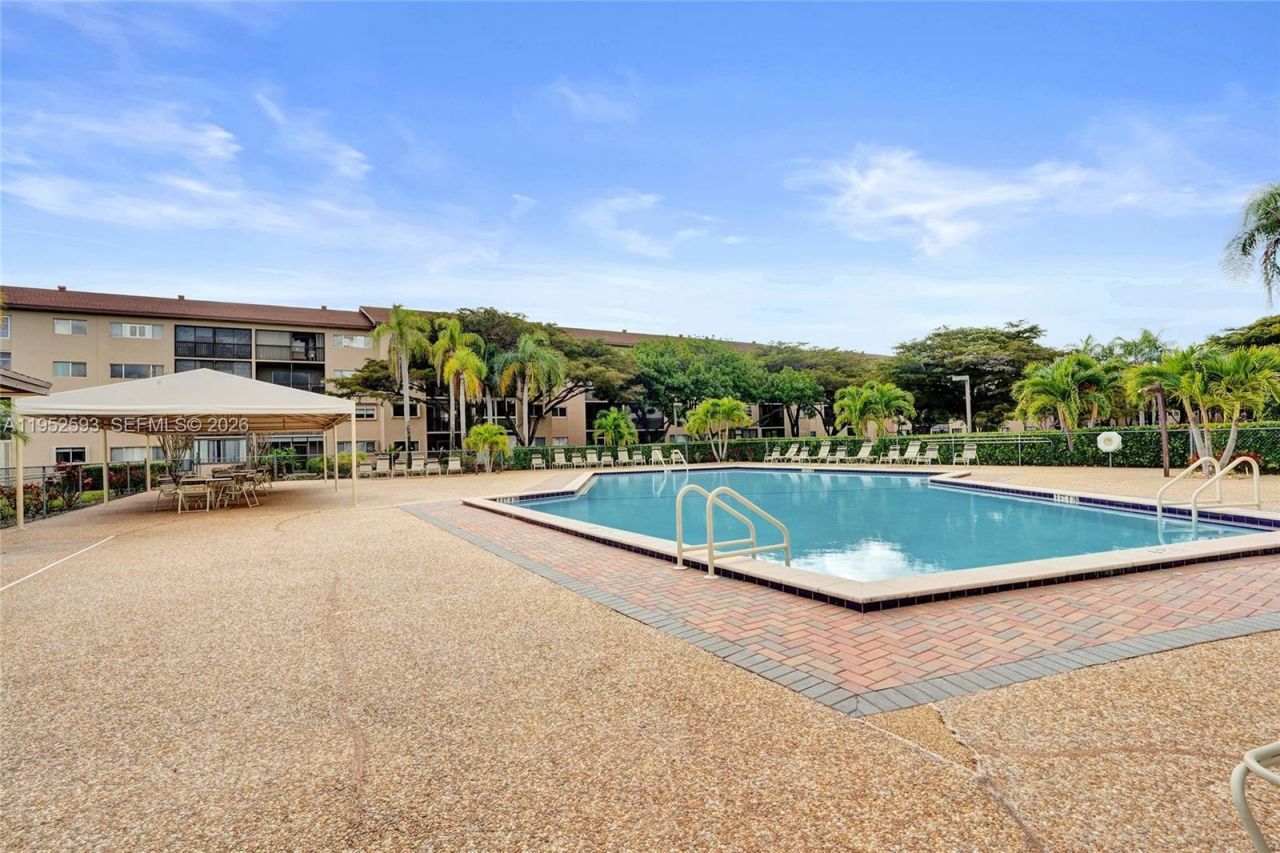 12955 SW 16th Ct, Unit 314M, Pembroke Pines, FL 33027 Photo