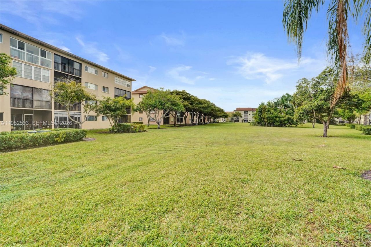 12955 SW 16th Ct, Unit 314M, Pembroke Pines, FL 33027 Photo