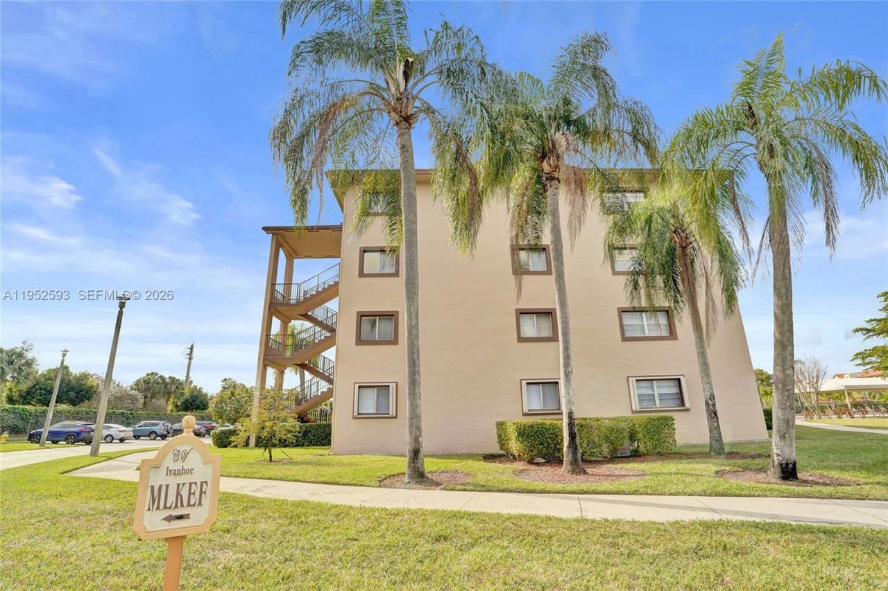 12955 SW 16th Ct, Unit 314M, Pembroke Pines, FL 33027 Photo