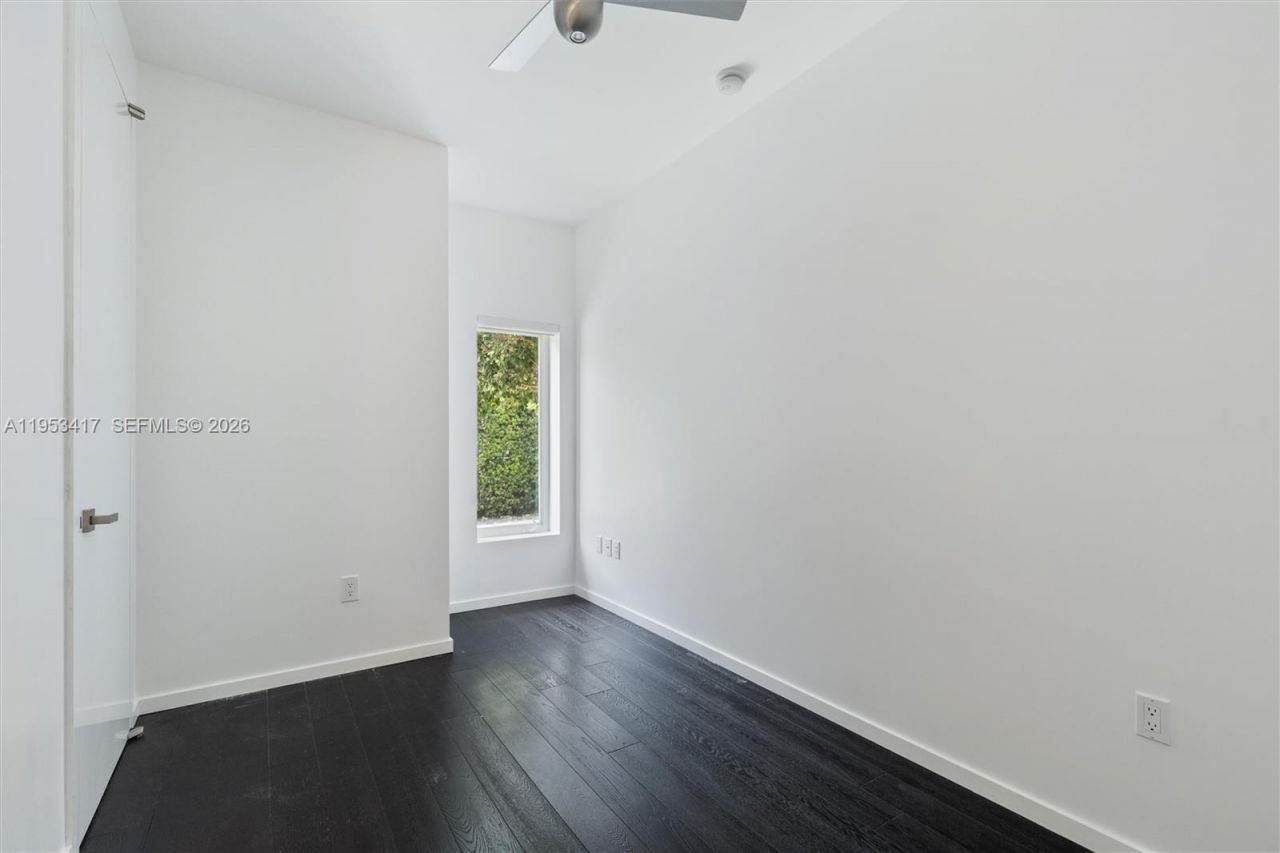 6900 Barquera St, Coral Gables, FL 33146 Photo