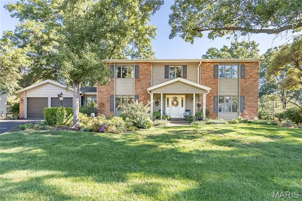 1620 Chalmers Drive, Chesterfield, MO 63017 Main Photo