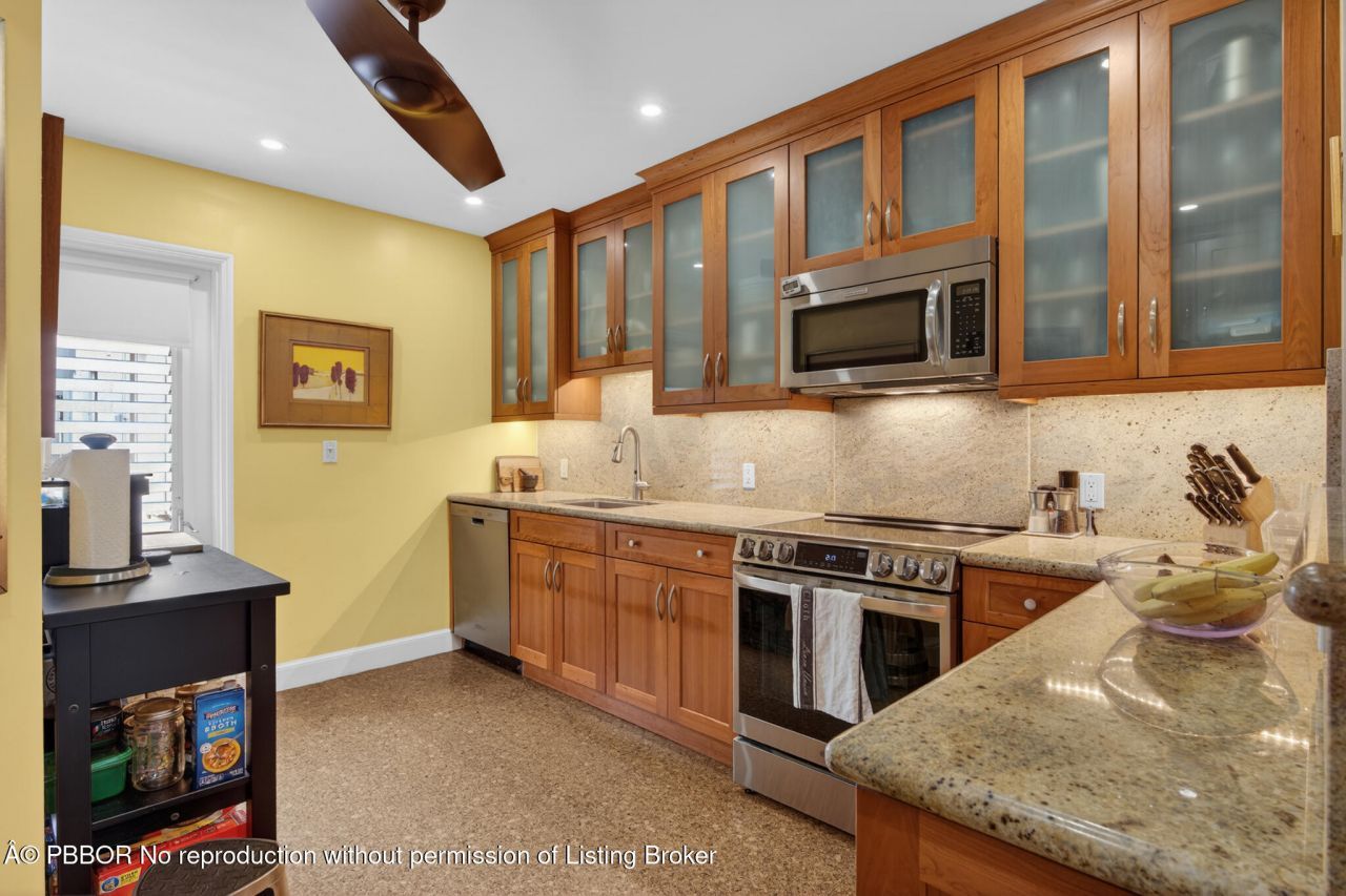 381 S Lake Drive, Unit 16, Palm Beach, FL 33480 Photo