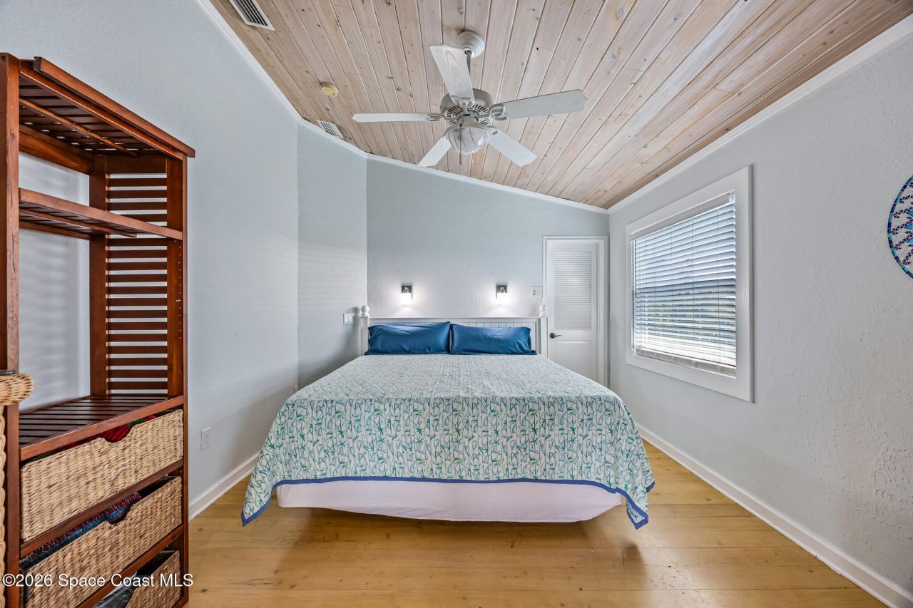 25 Vip Island, Unit A, Grant, FL 32949 Photo