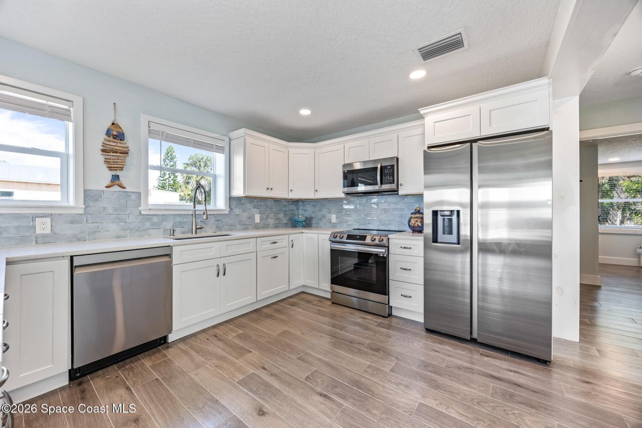 25 Vip Island , Unit A, Grant, FL 32949 Photo